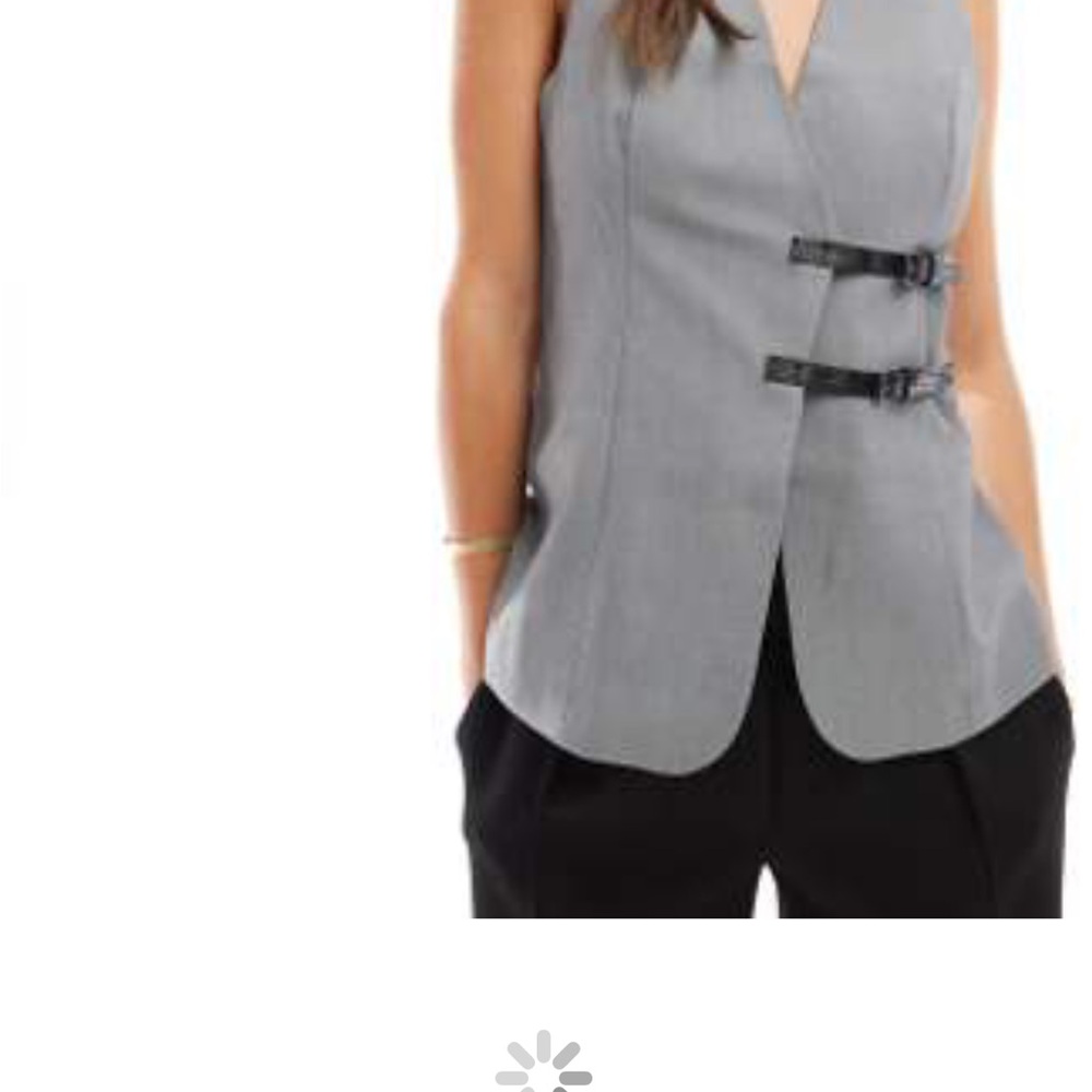 Gray Sleeveless Vest with Buckle Detail - Picture 4 of 6